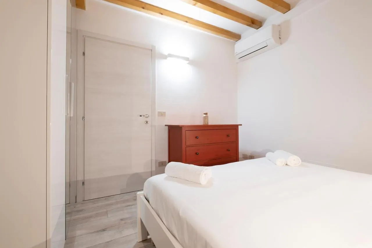Getthekey Sant'Isaia Apartment Bologna Italy