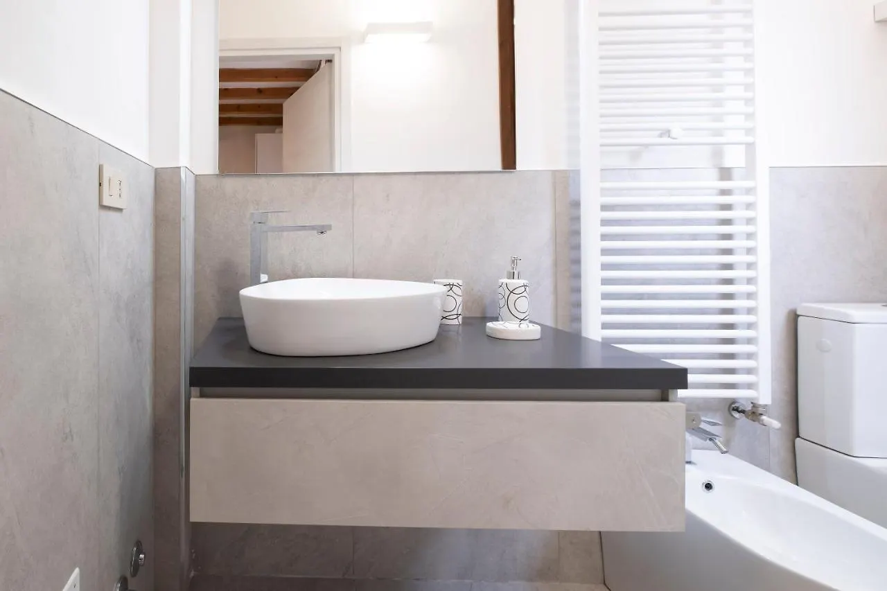Getthekey Sant'Isaia Apartment Bologna 0*,